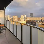 Urban Global Skyline - 15th Floor No 23 - Free Garage Apartment Katowice