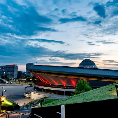 Apartmán Urban Global Skyline, 15th Floor No 23, Free Garage, Self Check-in, No Deposit *