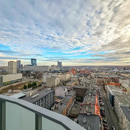 Urban Global Skyline - 15th Floor No 23 - Air Condition - Balcony - Free Garage Appartamento