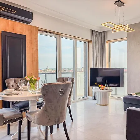 Urban Global Skyline, 15th Floor No 23, Free Garage, Self Check-in, No Deposit *