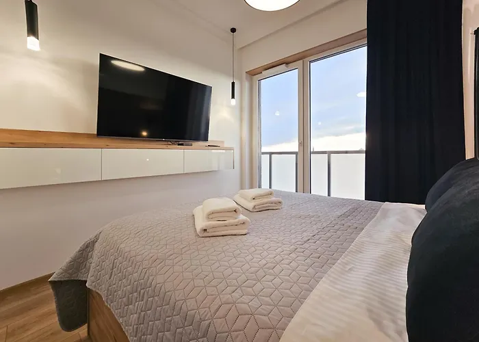 Apartmán Urban Global Skyline, 15th Floor No 23, Free Garage, Self Check-in, No Deposit *